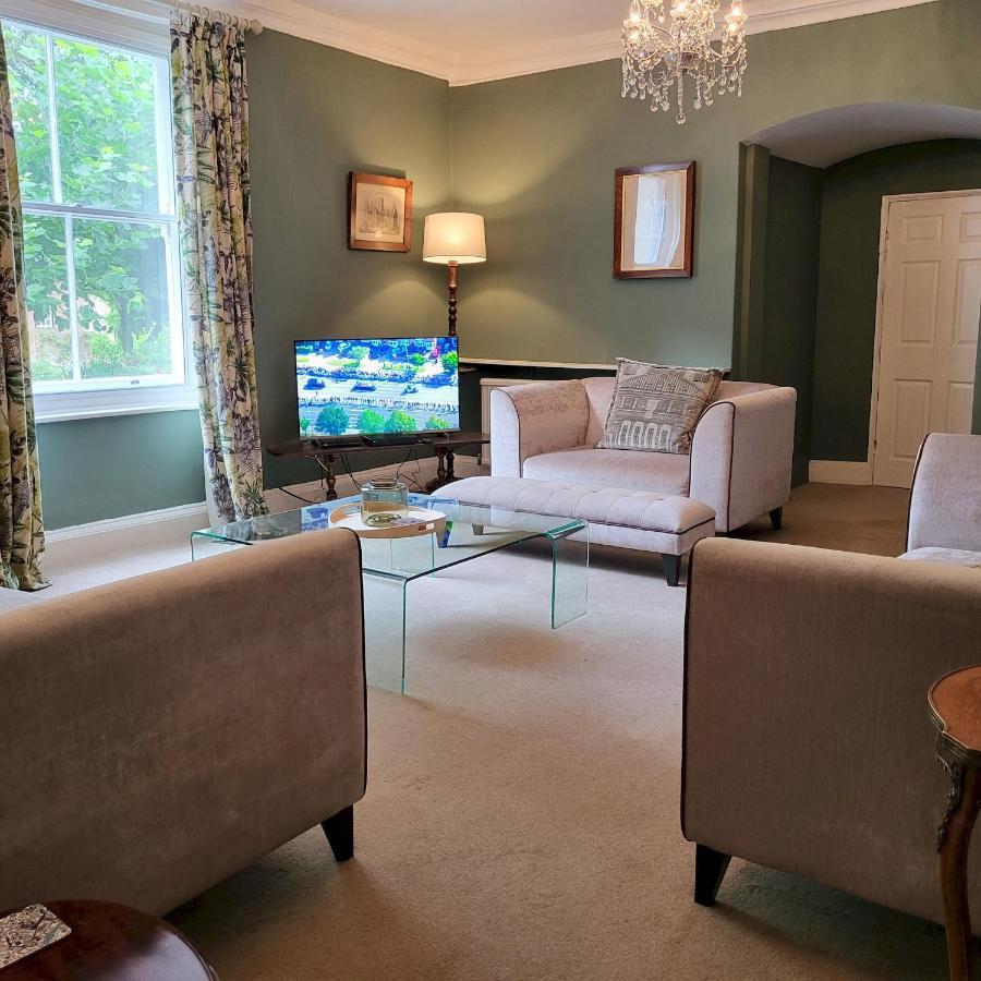 Holiday home Chapter House